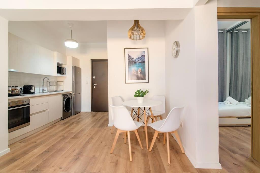 Kelly'S Urban Home - 5 Mins Walk To Acropolis アテネ エクステリア 写真