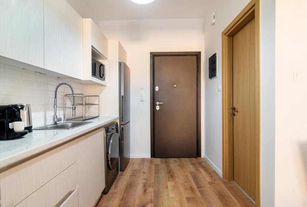 Kelly'S Urban Home - 5 Mins Walk To Acropolis アテネ エクステリア 写真