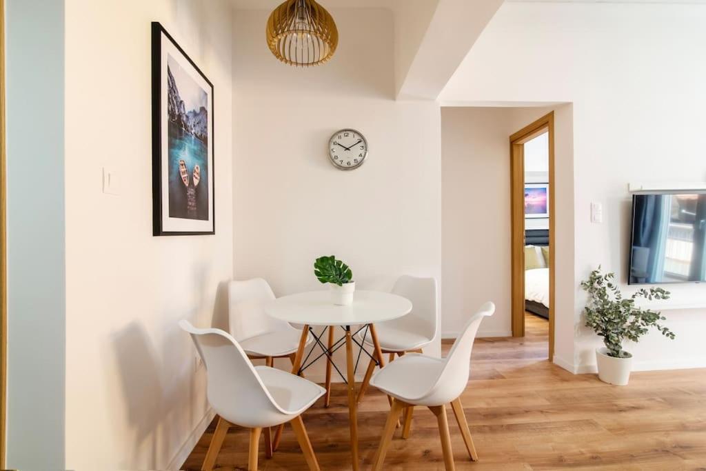 Kelly'S Urban Home - 5 Mins Walk To Acropolis アテネ エクステリア 写真