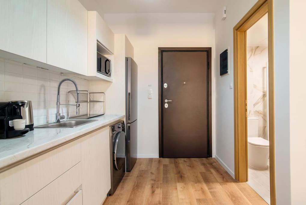Kelly'S Urban Home - 5 Mins Walk To Acropolis アテネ エクステリア 写真